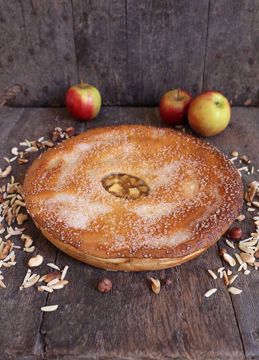 Toon details van Vegan (lactose vrije) Appel Noten vlaai (30 cm) Afbeeldingen van Vegan (lactose vrije) Appel Noten vlaai (30 cm)