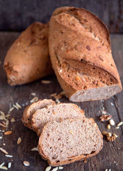 Afbeelding van Volkoren Desem Speltbrood met Noten